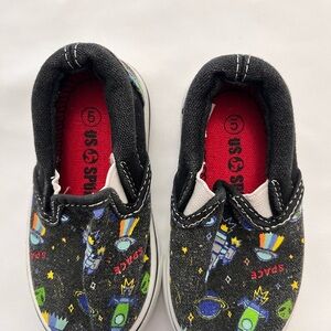 Space-Themed Black Kids Shoes